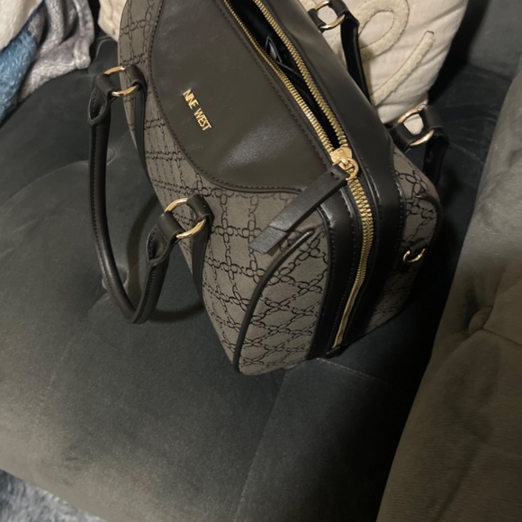 Hand bag - Picture 2 of 2